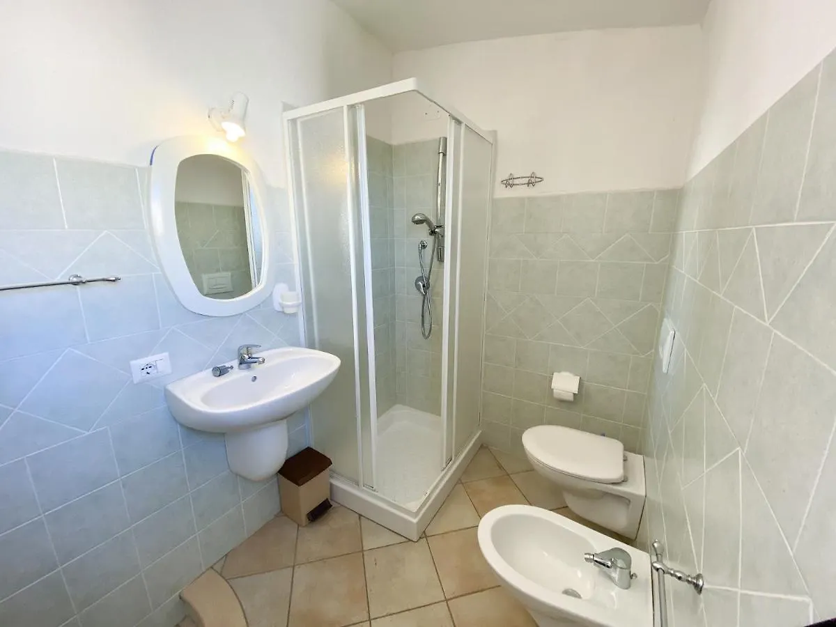 Appartamento Residenziale Trilocale 6 Posti Letto Via Loiri San Teodoro  0*, San Teodoro (Sardinia)
